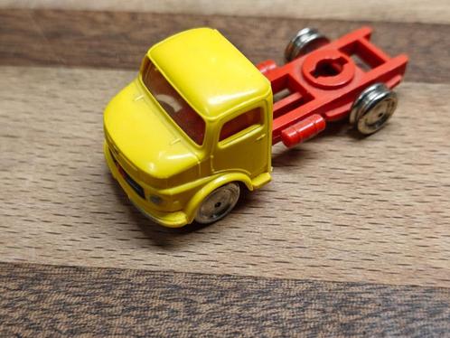 LEGO 1/87  HO DENEMARKEN VINTAGE MERCEDES LKW GEEL, Kinderen en Baby's, Speelgoed | Duplo en Lego, Nieuw, Lego, Ophalen of Verzenden