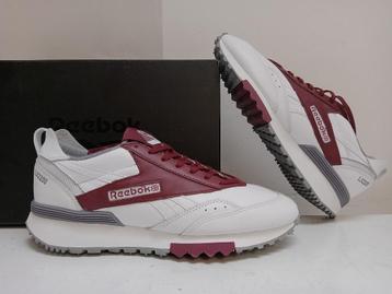 Reebok LX2200 Classic Burgundy, maat: 42 (US9)