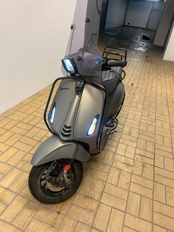 Vespa sprint aklasse iget e4, Fietsen en Brommers, Scooters | Vespa, Zo goed als nieuw, Vespa S, Klasse A (25 km/u), Ophalen