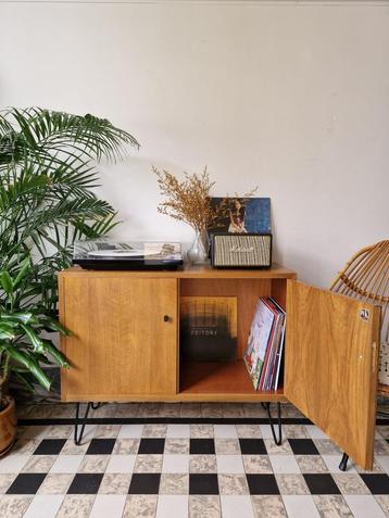 Vintage midcentury kast | platenspeler meubel | retro beschikbaar voor biedingen