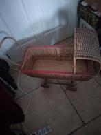 Vintage rieten´houten poppenwagentje, Ophalen