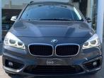BMW 2 Serie 218 2.0L DA / 7 Places / Xenon / Gps / Camera /, Auto's, BMW, 4 deurs, Stof, 4 cilinders, 2 Reeks