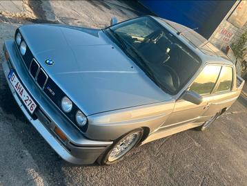 Bmw M3 E30 Voiture belge, carpass, CT vierge, 111000km, Autos, Argent ou Gris, Achat, 2 portes, Particulier