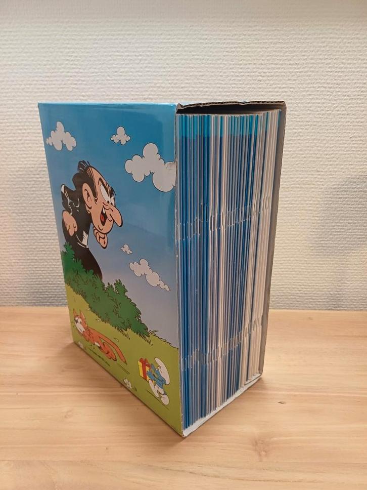 De smurfen box van 34 grootse smurfenstrips-Nieuwst., Verzamelen, Smurfen, Nieuw, Stripboek, Ophalen
