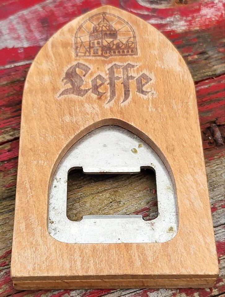 Leffe houten flessenopener, Verzamelen, Biermerken, Leffe, Ophalen of Verzenden