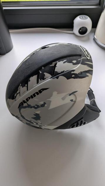 Skihelm Alpina maat 51-55  beschikbaar voor biedingen