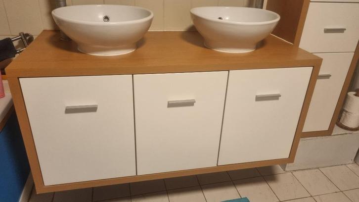 Badkamer - badmeubel en zuil, Huis en Inrichting, Badkamer | Badkamermeubels, Gebruikt, Wastafelkast, Minder dan 100 cm, 100 tot 150 cm