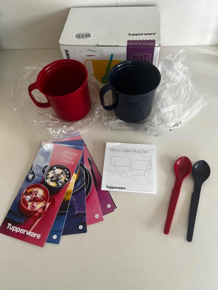 Nieuw! van Tupperware : Micro cake mug set, Maison & Meubles, Cuisine| Tupperware, Neuf, Bol ou Canette, Bleu, Rouge, Enlèvement ou Envoi