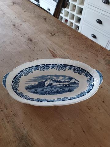 SOCIETE CERAMIQUE MAASTRICHT BOERENHOEVE BLAUW ovalen schaal beschikbaar voor biedingen
