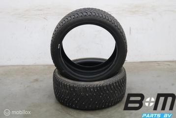 2 x 2254018 92Y Goodyear UltraGrip Arctic 2 9mm 225 40 18 beschikbaar voor biedingen