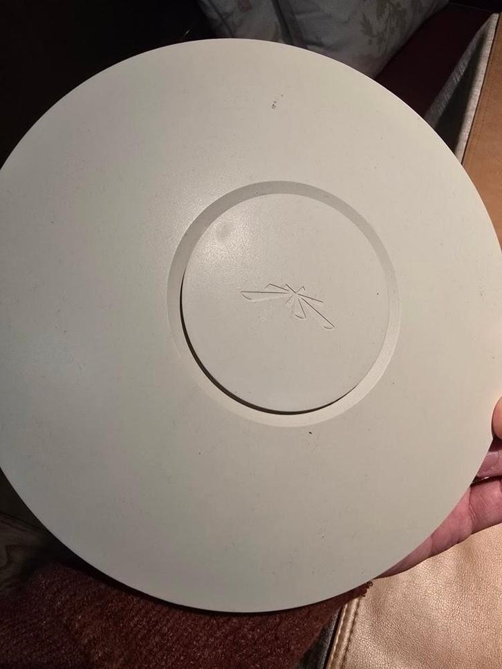 UniFi AP Set – (Inclusief PoE Injectors), Computers en Software, Netwerk switches, Gebruikt, Ophalen of Verzenden