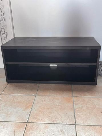 Zwarte tv kast beschikbaar voor biedingen