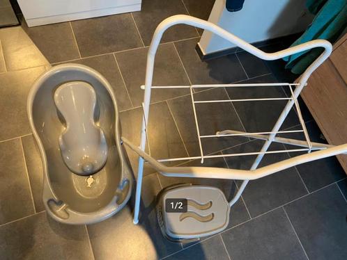 baby bad + standaard + luieremmer, Kinderen en Baby's, Badjes en Verzorging, Zo goed als nieuw, Badje, Overige merken, Standaard