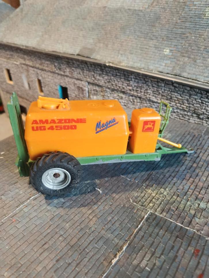 Pulvérisateur Amazone Siku épave (Gratuit à l'achat de 15€ ), Hobby & Loisirs créatifs, Voitures miniatures | 1:32, Utilisé, Tracteur et Agriculture