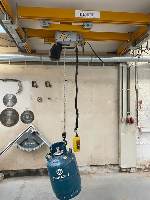 Hefbrug professioneel 177 x 410, Doe-het-zelf en Bouw, Lieren en Takels, Zo goed als nieuw, Elektrisch, Ophalen