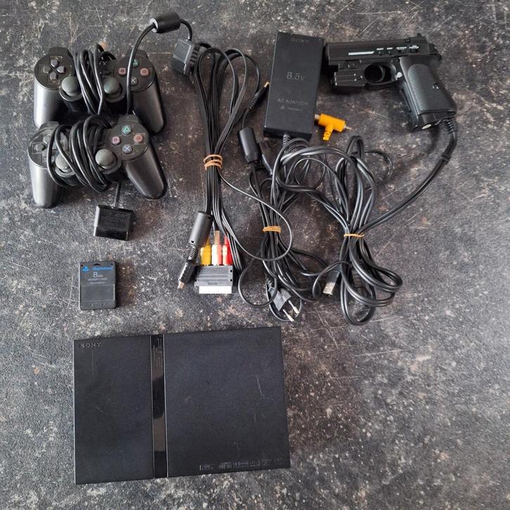 PlayStation 2 SCPH-70004  Complete Bundle, Games en Spelcomputers, Spelcomputers | Sony PlayStation 2, Zo goed als nieuw, Ophalen of Verzenden