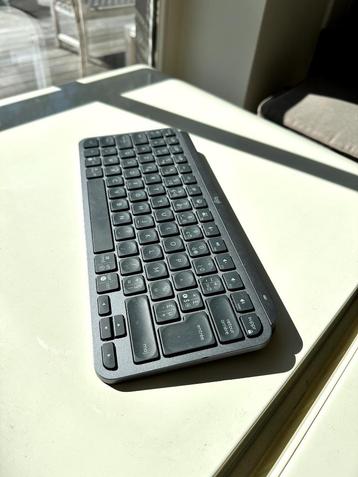 Logitech MX Keys Mini Azerty beschikbaar voor biedingen