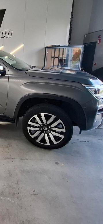 Velgen Amarok Aventura 2024 beschikbaar voor biedingen