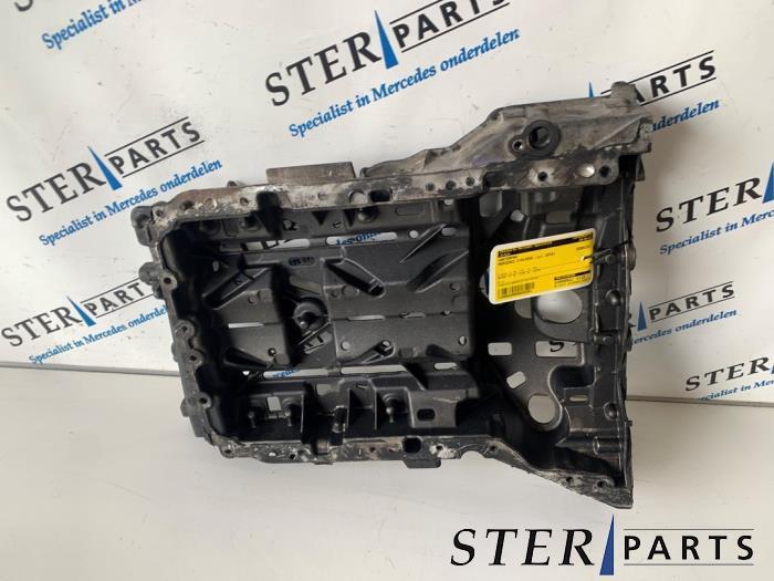 Couvercle carter d'un Mercedes C-Klasse, Autos : Pièces & Accessoires, Moteurs & Accessoires, Mercedes-Benz, Utilisé, 3 mois de garantie