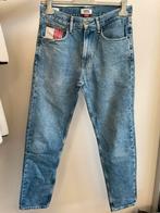 Tommy hilfiger jeans 28/32 nieuw relaxed trapped fit, Kleding | Heren, Spijkerbroeken en Jeans, Nieuw, W32 (confectie 46) of kleiner