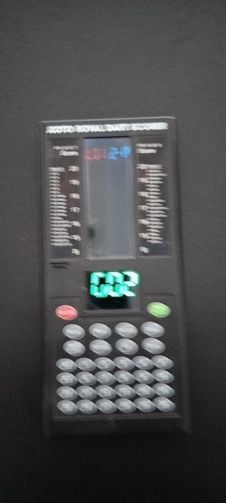Verschillende setjes dartpijlen en scorebord, Sport en Fitness, Darts, Gebruikt, Ophalen of Verzenden
