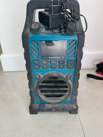 Werf radio beschikbaar voor biedingen