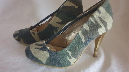 Tango pumps "Army" met 36, 37 of 38, Kleding | Dames, Schoenen, Nieuw, Pumps, Groen, Ophalen of Verzenden