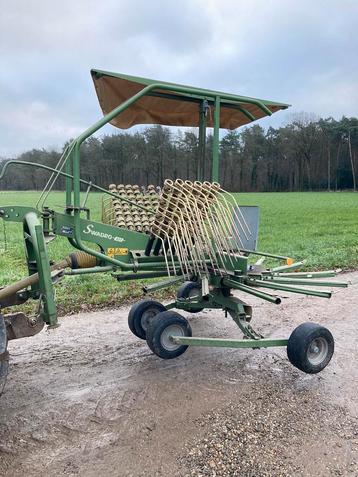 Krone Hark en Hooimachine 6 kop beschikbaar voor biedingen