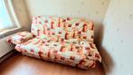 Sofa - Clic-clac bed. Nauwelijks gebruikt. Vrolijke kleuren, Ophalen of Verzenden, Zo goed als nieuw