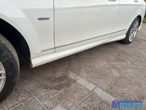 MERCEDES C KLASSE W204 WIT 650 links zijskirt AMG 2007-2011, Auto-onderdelen, Carrosserie, Bumper, Mercedes-Benz, Gebruikt, Ophalen of Verzenden