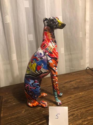 street a grafetti hond windhond whippet greyhound, Enlèvement ou Envoi