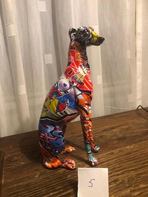 street a grafetti hond windhond whippet greyhound, Antiek en Kunst, Kunst | Beelden en Houtsnijwerken, Ophalen of Verzenden