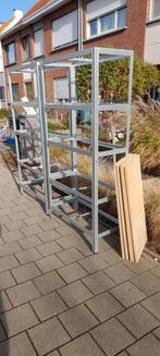 Metalen opbergrekken, Ophalen