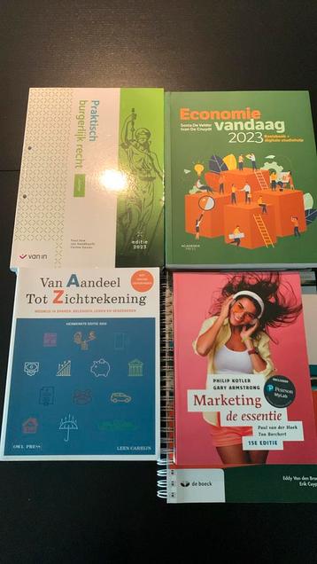 Handboeken 1ste jaar Business Management Arteveldehogeschool