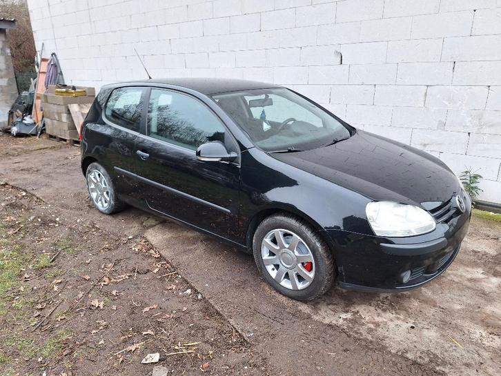 vw golf 5 1.4 essence 75cv 2005, Autos, Volkswagen, Particulier, Golf, ABS, Airbags, Air conditionné, Android Auto, Bluetooth
