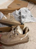 Uggs Lommel, Ophalen, Beige, Snowboots, Gedragen