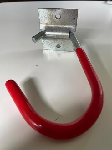 Mack fiets of gereedschap haak met muurbevestiging 9x12 cm beschikbaar voor biedingen