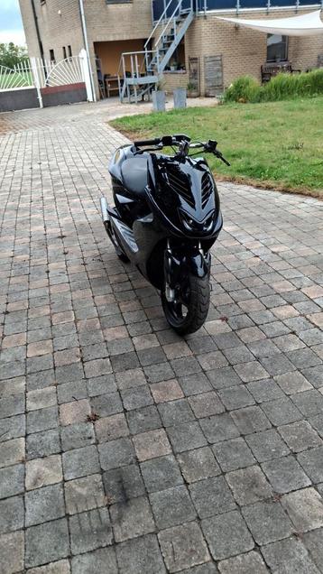 Aerox / mbk nitro beschikbaar voor biedingen