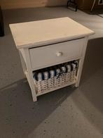 Wit nachtkastje, Huis en Inrichting, Slaapkamer | Nachtkastjes, Ophalen, Gebruikt, Minder dan 45 cm, Minder dan 55 cm