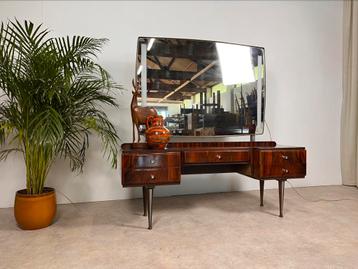 Vintage/retro design kast/spiegelcommode beschikbaar voor biedingen