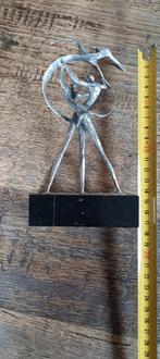 beeldendkunst van kunstenaar Corry Ammerlaan weg is weg, Enlèvement, Comme neuf, Humain