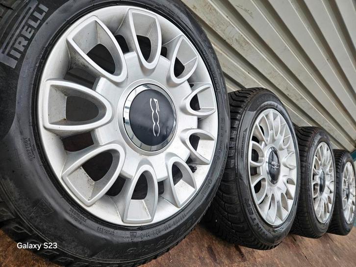 15 inch originele Fiat 500 Panda velgen winterbanden 7mm, Autos : Divers, Pièces de sport automobile, Comme neuf, Enlèvement ou Envoi