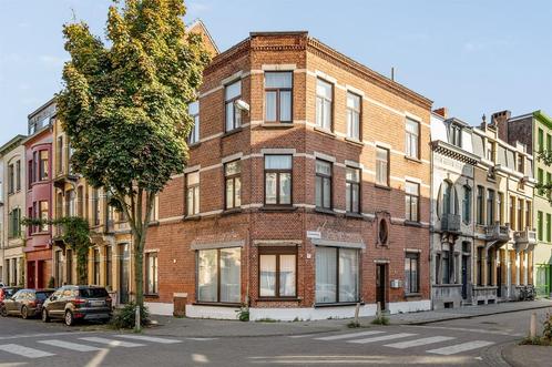 Opbrengsteigendom te koop in Deurne, 6 slpks, Immo, Huizen en Appartementen te koop, Vrijstaande woning, C