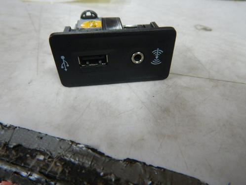 VW Golf  7 USB Aansluiting 5Q0035724, Auto-onderdelen, Elektronica en Kabels, Volkswagen, Gebruikt, Ophalen of Verzenden