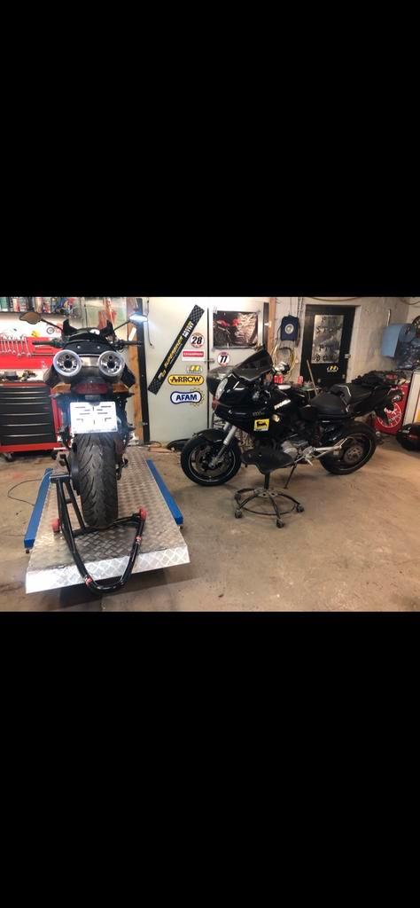 Table élévatrice, capacité de levage de 2 tonnes, Autos : Pièces & Accessoires, Moteurs & Accessoires, Utilisé, Enlèvement