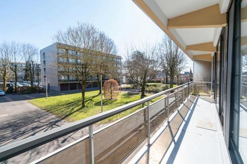 Appartement te koop in Eeklo, Immo, Huizen en Appartementen te koop, Appartement, B