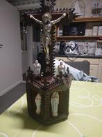 Antiek hand snijwerk,  met 6 beelden, Antiek en Kunst, Ophalen