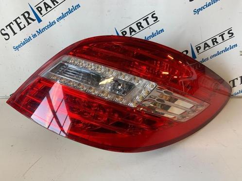 Achterlicht rechts van een Mercedes R-Klasse, Auto-onderdelen, Verlichting, Mercedes-Benz, Gebruikt, 3 maanden garantie, Ophalen of Verzenden