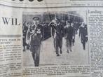 Koning Leopold terug in Brussel (krant 1950), Verzamelen, Koningshuis en Royalty, Verzenden