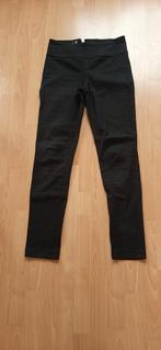 Zwarte broek pieces small met ritssluiting achteraan, Ophalen of Verzenden, Zo goed als nieuw